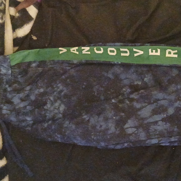 Vancouver Canucks tie dye joggers brand NHL SIZE L COLORS GREEN AND BLUE TIE DYE - Picture 11 of 12